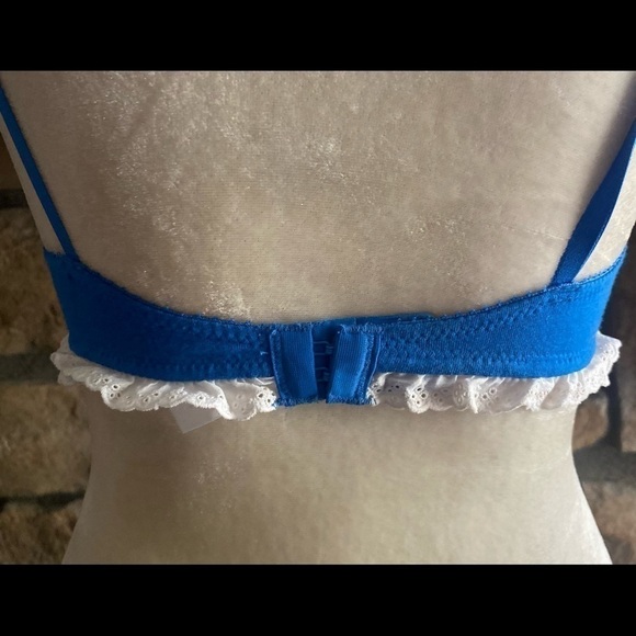 XHILARATION-BLUE AND WHITE STRIPED BRA - Picture 4 of 5